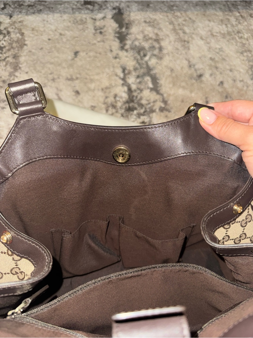 Gucci Canvas Sukey Medium- New Without tags. - Picture 16 of 16
